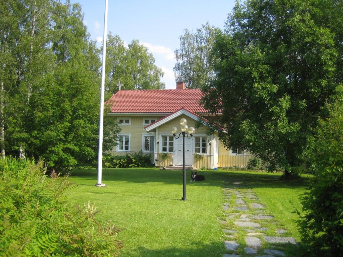 Rauhalan Kievari Bed & Breakfast Karsamaki Exterior photo